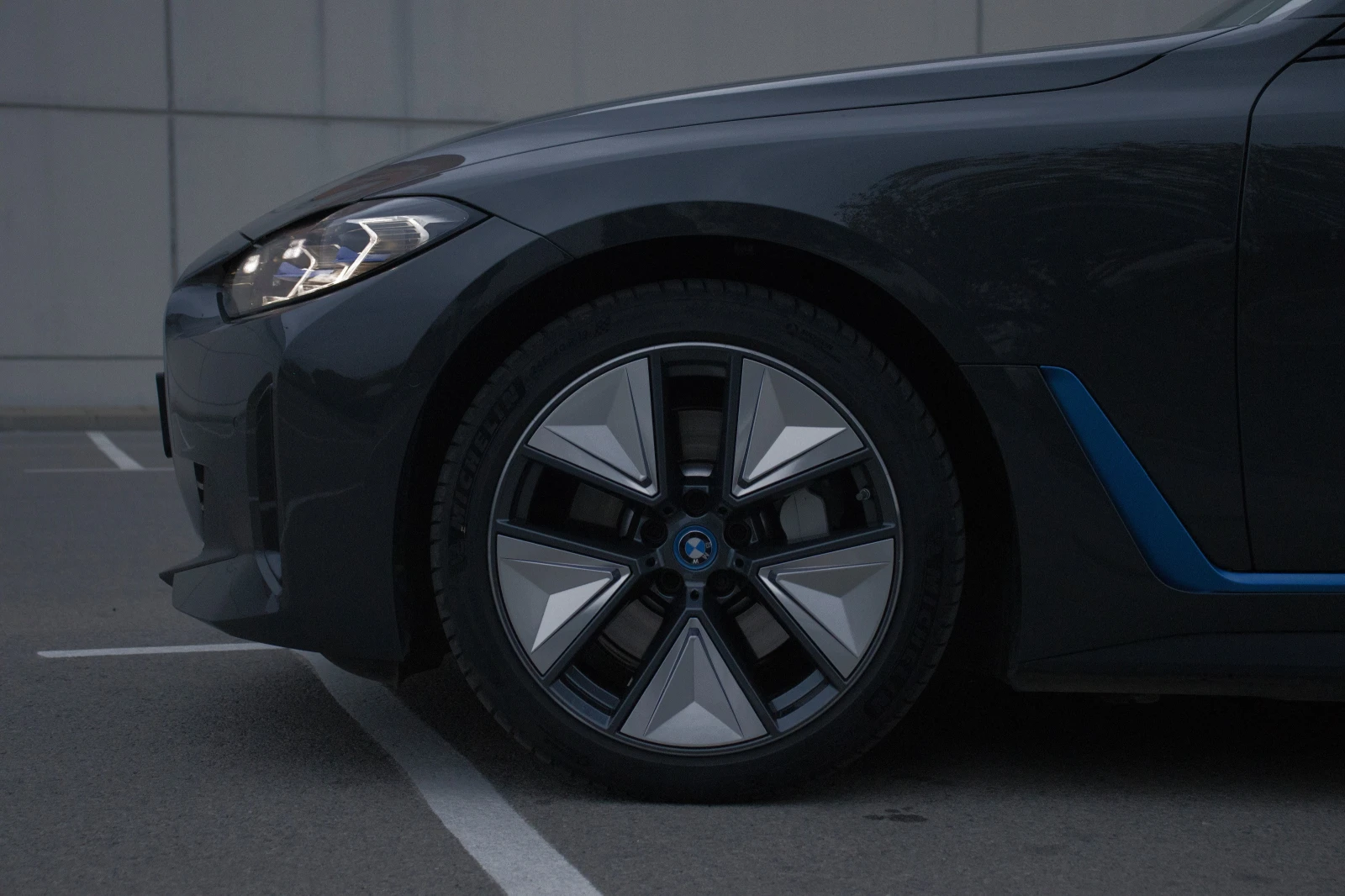 BMW i4 eDrive40 Gran Coupe | Dravit Grey | Mobile.bg   15