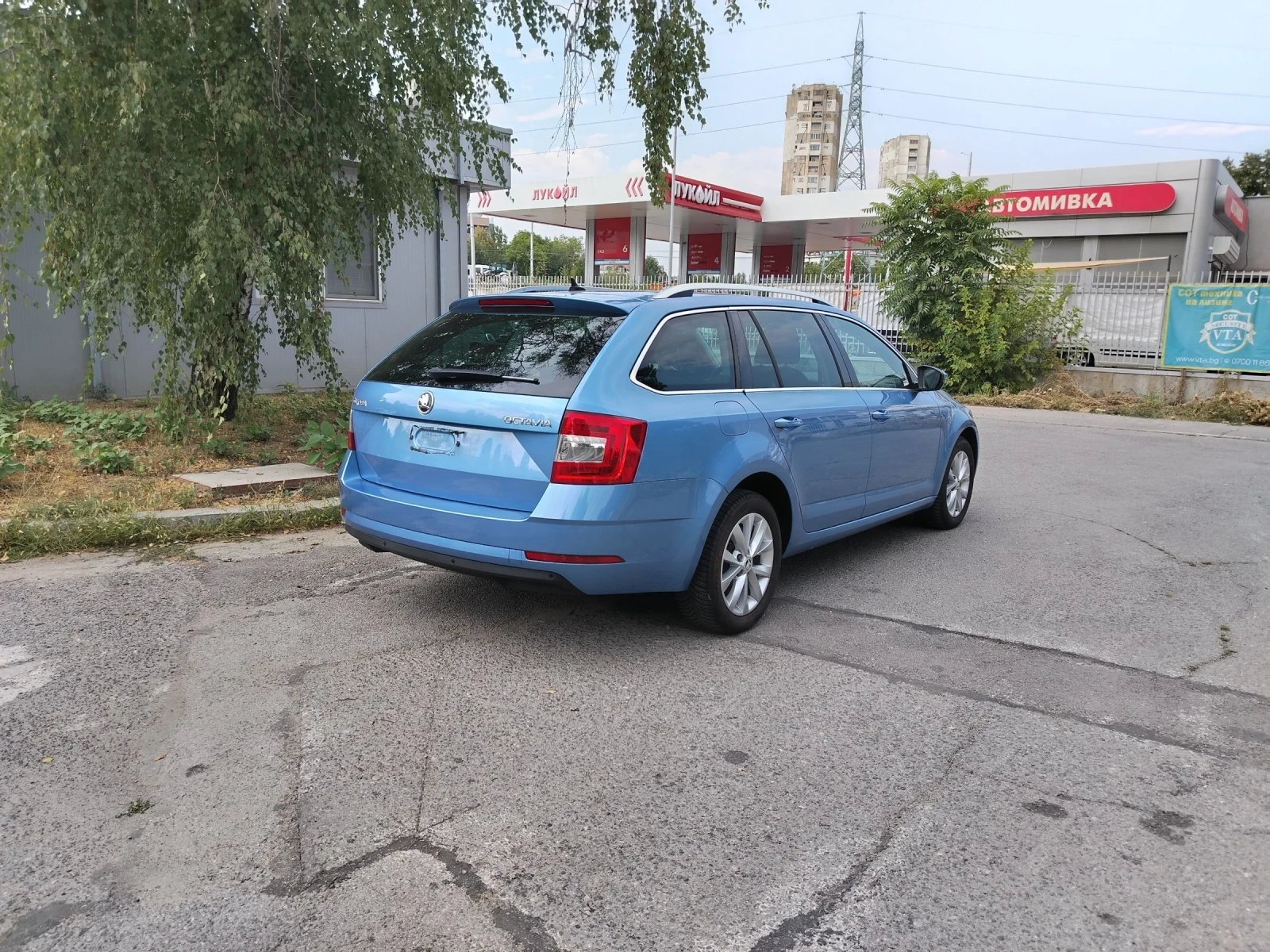 Skoda Octavia 1.0БЕНЗИН /АВТОМАТИК /НАВИГИЦИЯ  - изображение 6