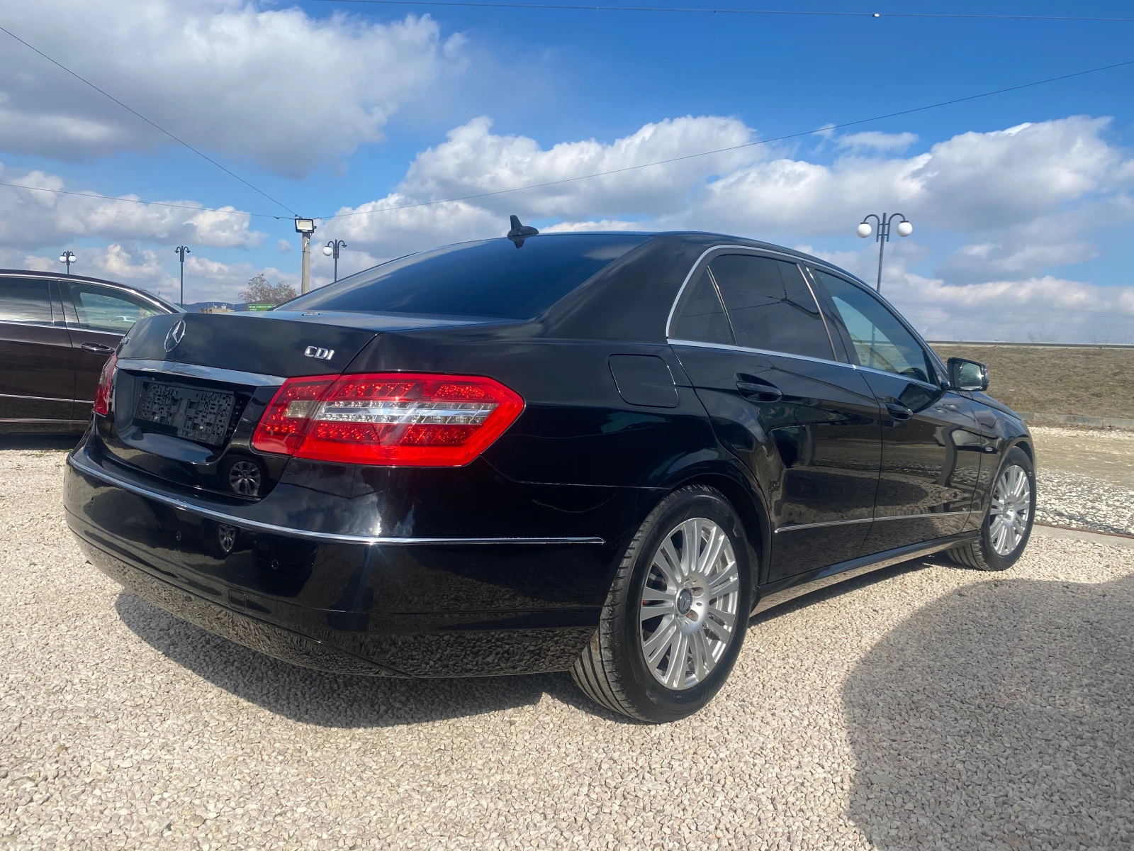 Mercedes-Benz E 220 2.2CDi, 170кс, AVANTGARDE, КОЖА, НАВИ, ПОДГР, ЛЕД, - изображение 3