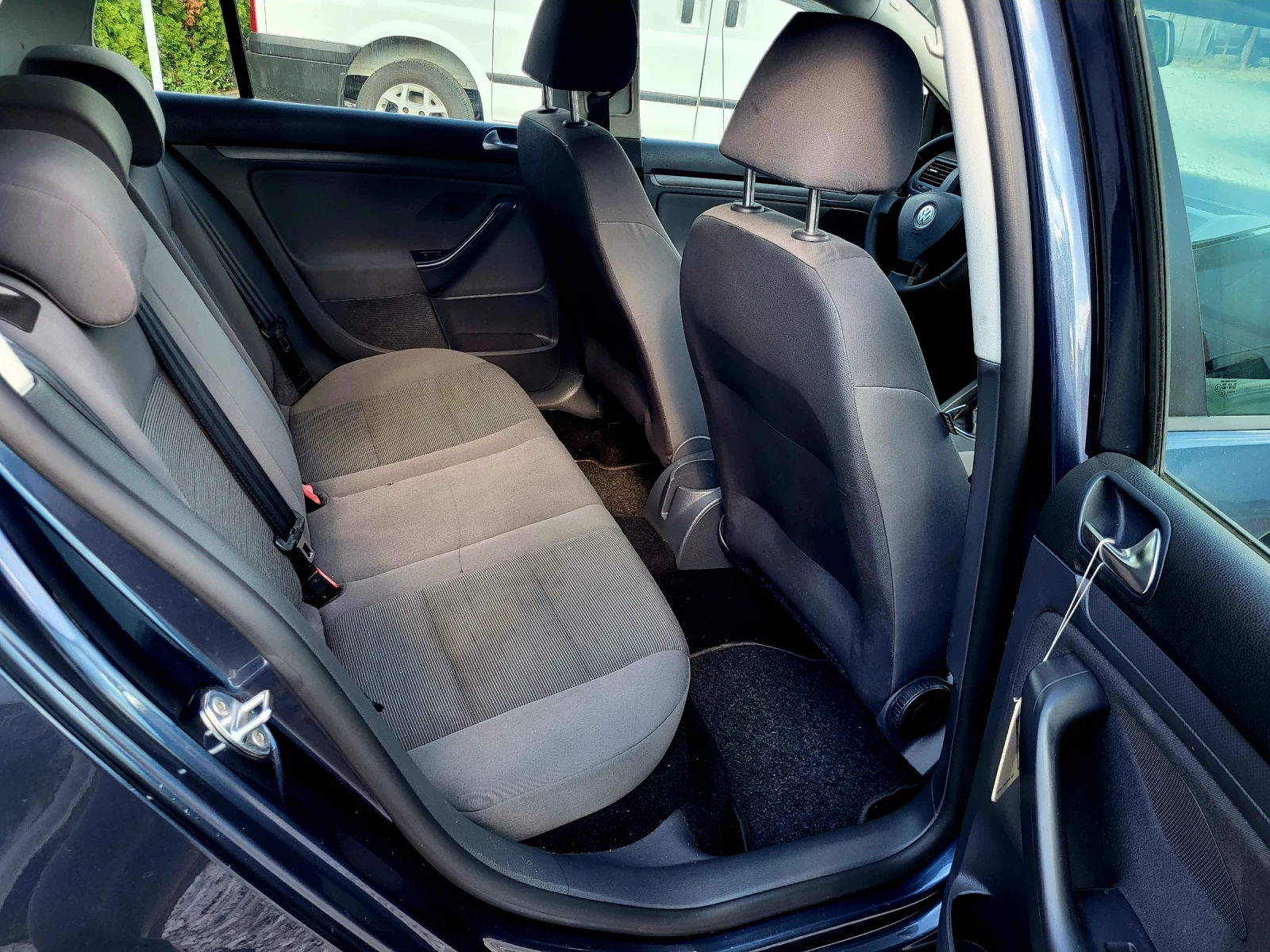 VW Golf 1.6 - изображение 10
