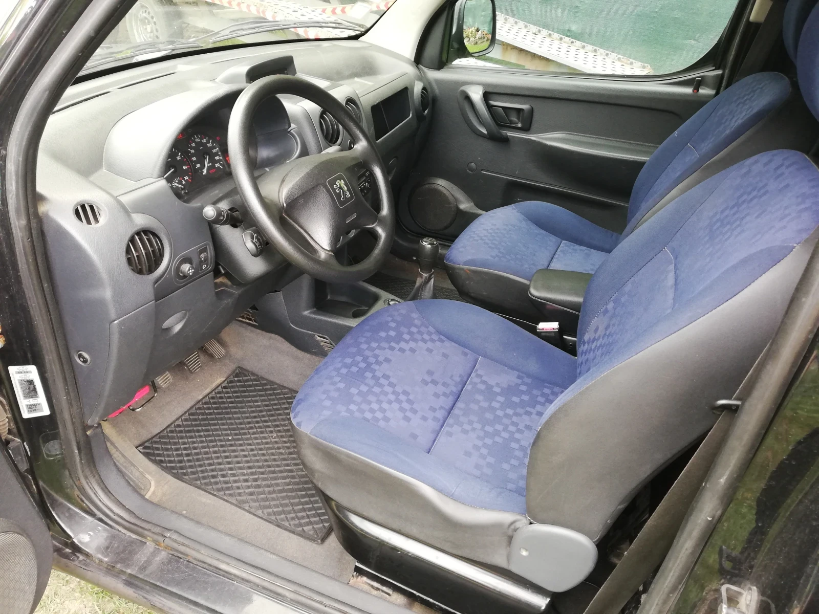 Peugeot Partner 1.6 HDi Климатик  - изображение 8