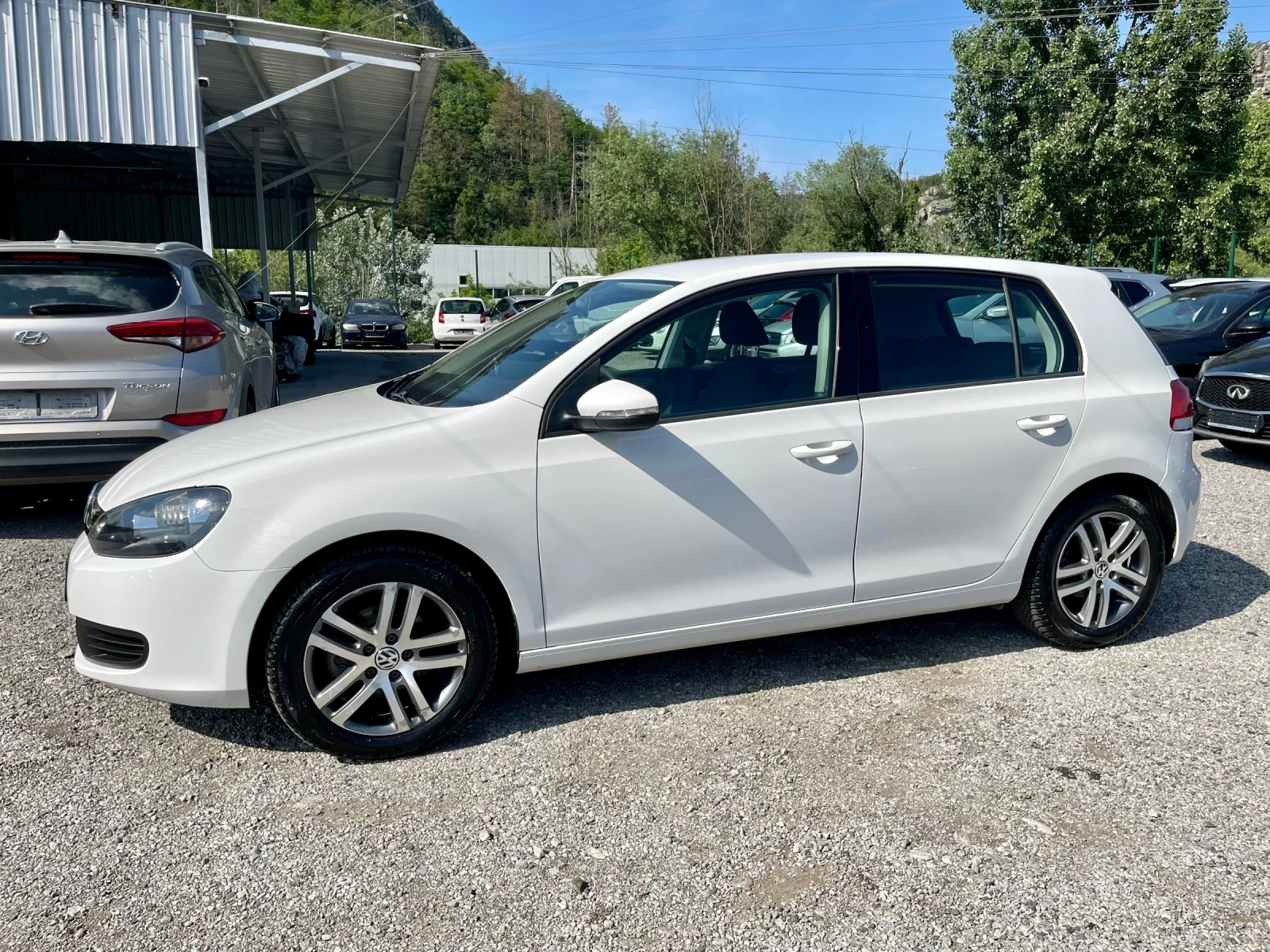 VW Golf 1.6TDI-COMFORTLINE-CARPLAY-NAVI - изображение 2