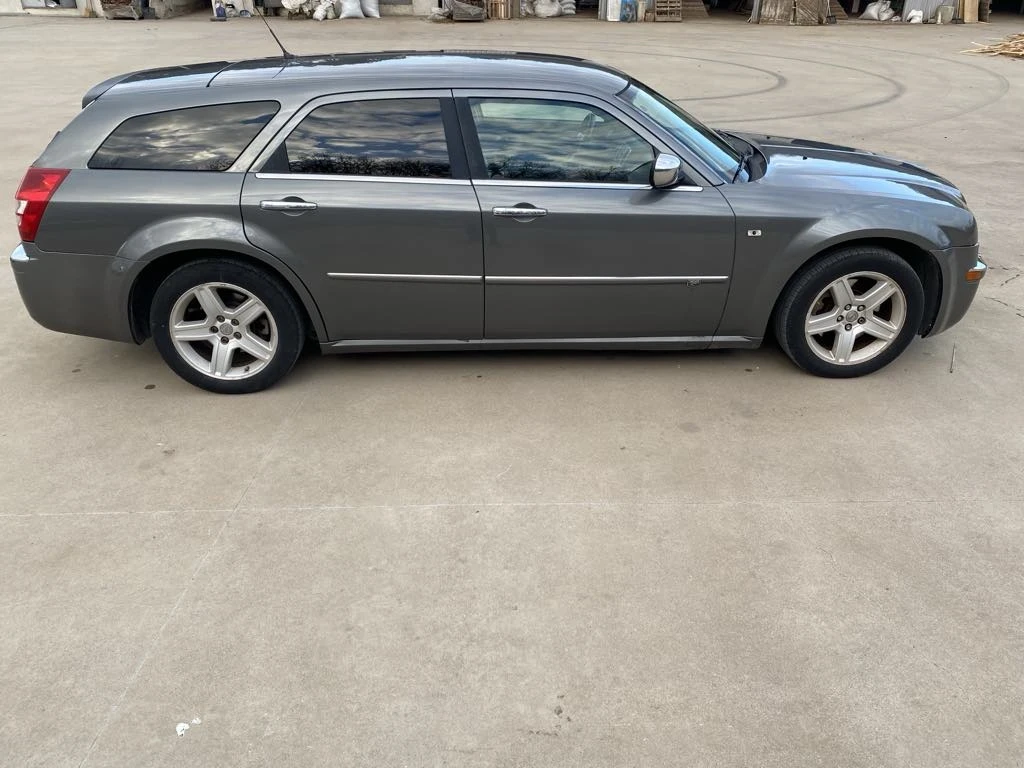 Chrysler 300c  - изображение 10