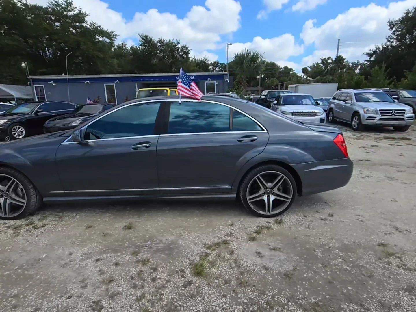 Mercedes-Benz S 500 AMG PACK* HARMAN* МАСАЖ* ОБДУХ* KEYLESS* ВАКУМ* 2  - изображение 2