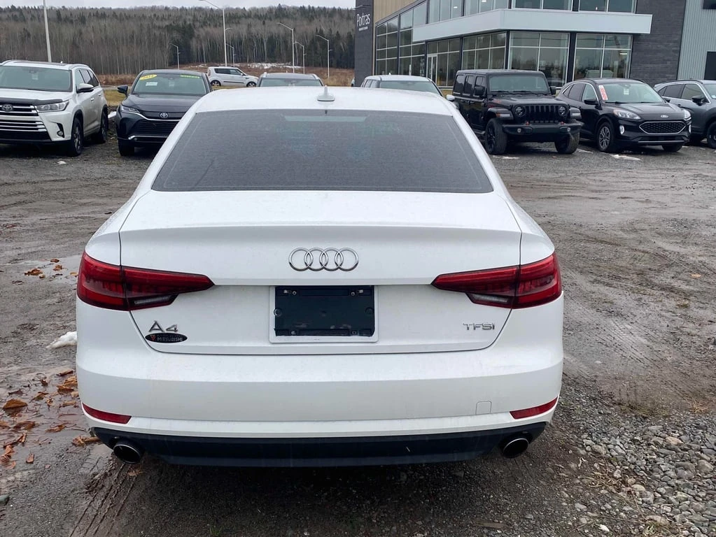 Audi A4 * ultra Premium * CARFAX * БЕЗ ПЪРВОНАЧАЛНА ВНОСКА - изображение 4