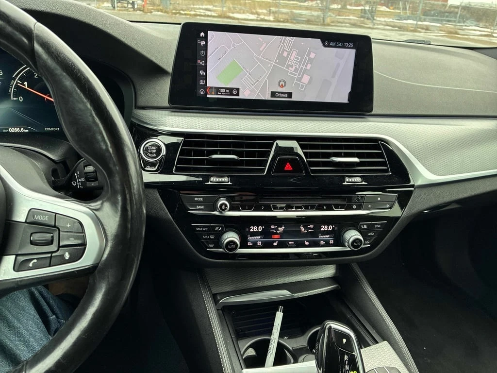 BMW 530 * 530i xDrive * CARFAX * ��� ������������ ������ | Mobile.bg � ����������� 9