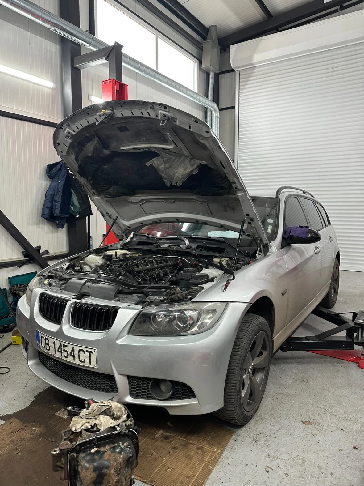 BMW 330, снимка 14 - Автомобили и джипове - 53715346