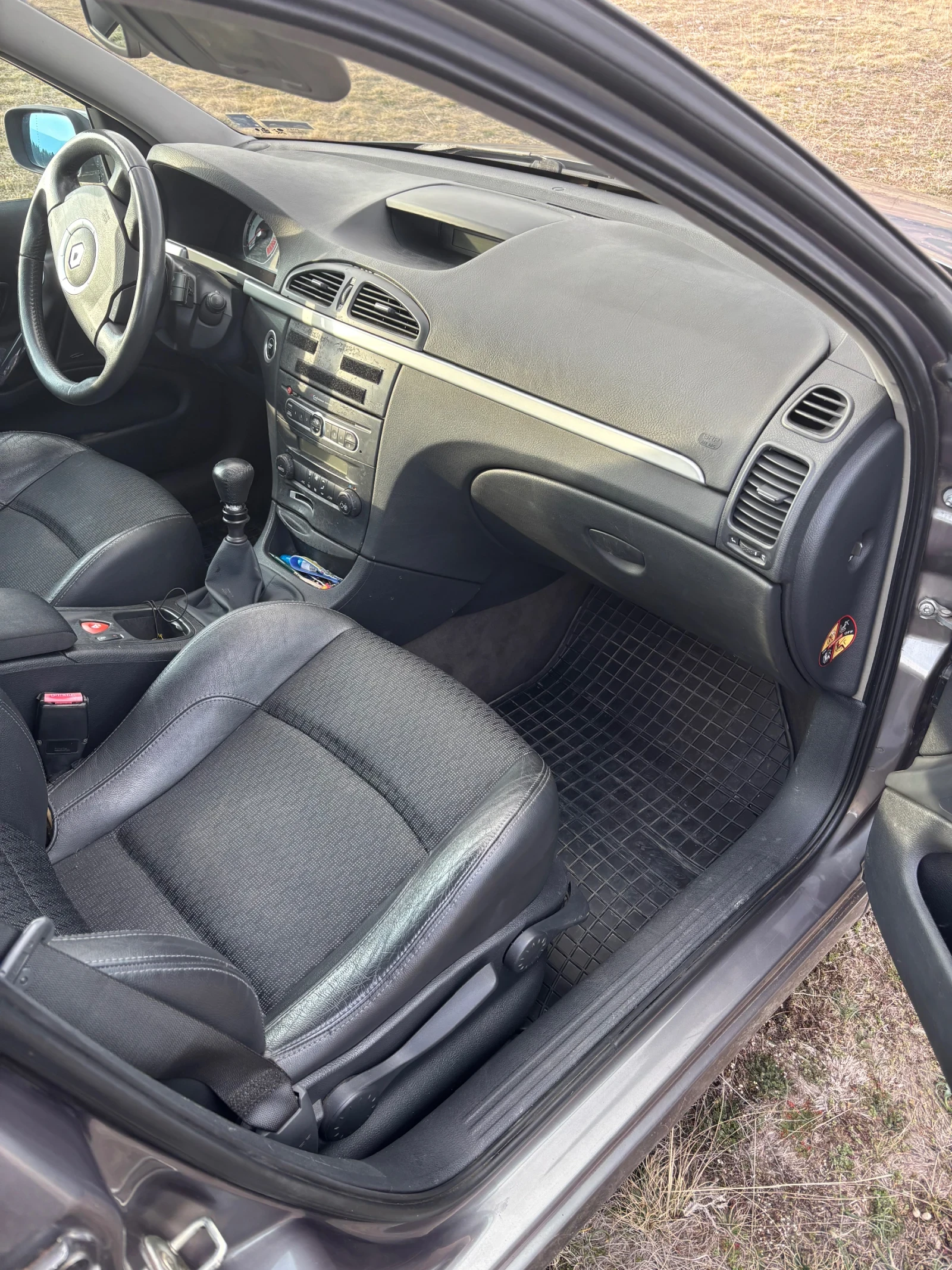 Renault Laguna Hatchback  ll, снимка 3 - Автомобили и джипове - 53893926
