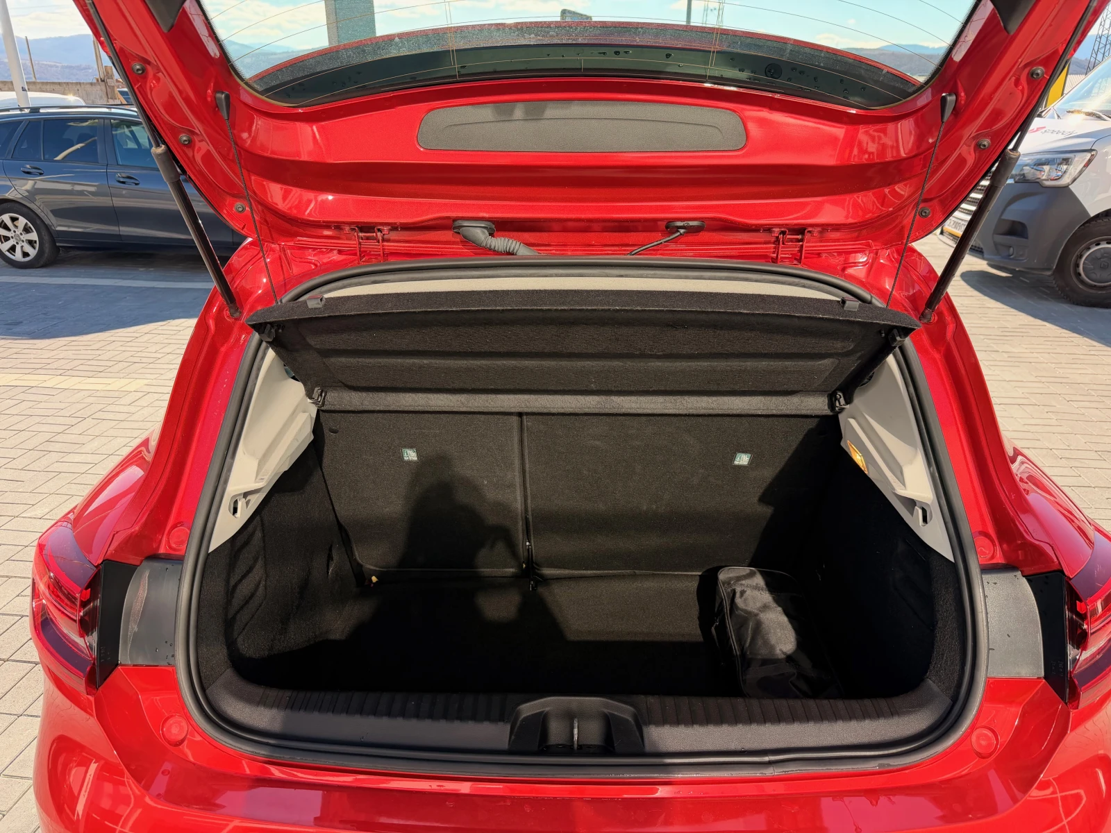 Renault Clio 1.0 Tce / 100 k.c. / Equilibre | Mobile.bg � ����������� 17