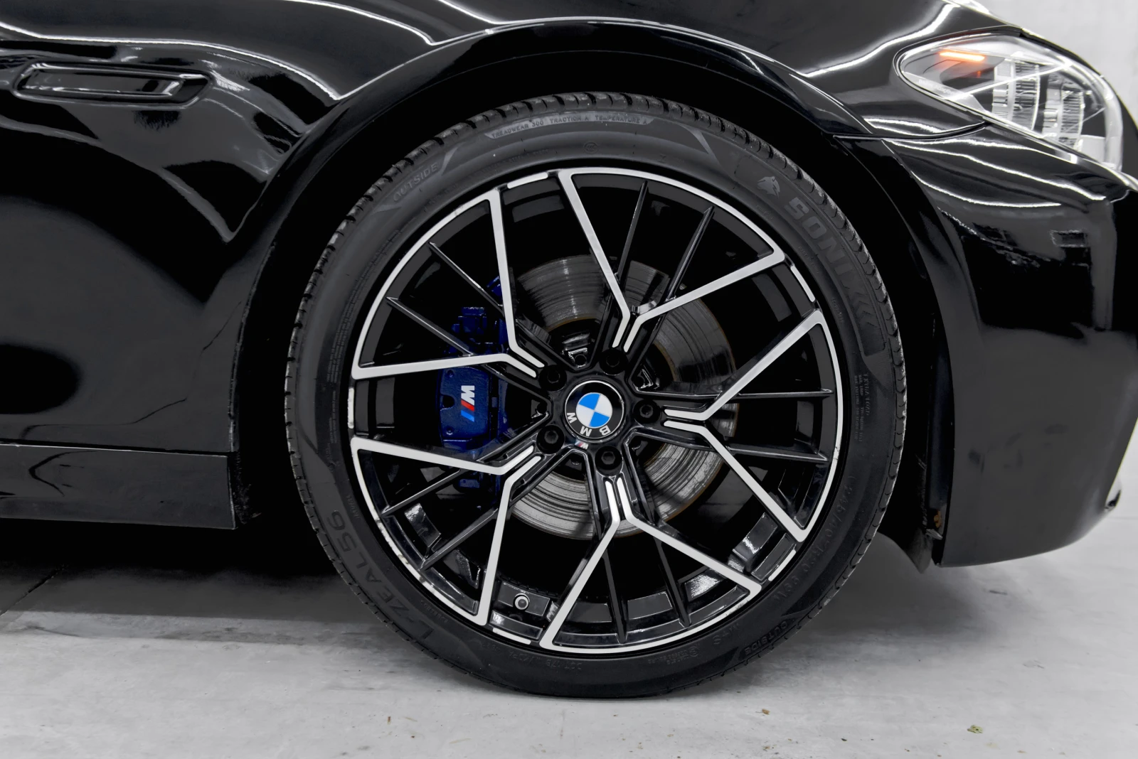 BMW 535 XD* 2016* M5* Adaptive LED - изображение 9