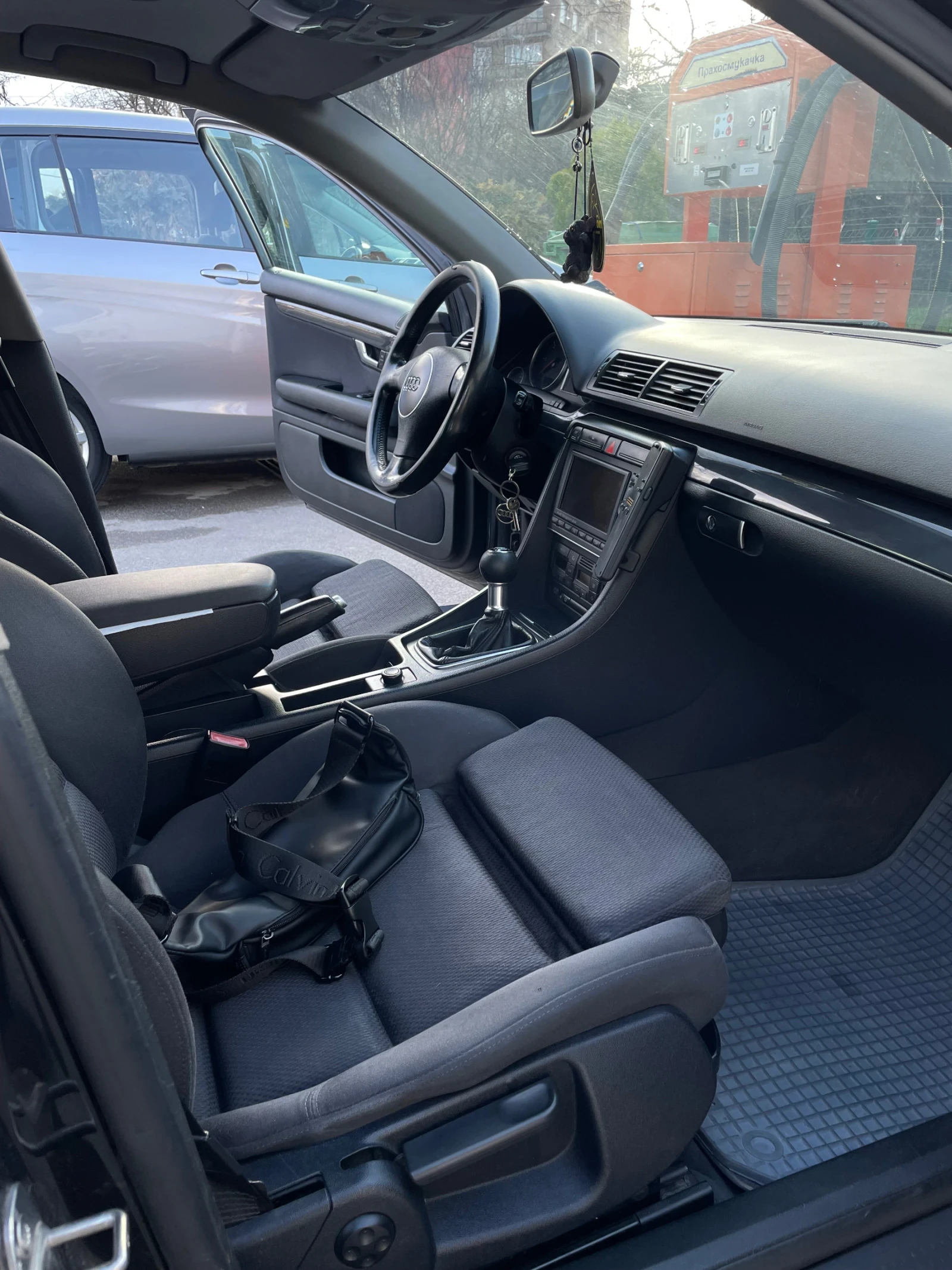 Audi A4 1.9 TDI 131к.с. 6ск. Навигация, Автопилот, Рекаро , снимка 9 - Автомобили и джипове - 53774046