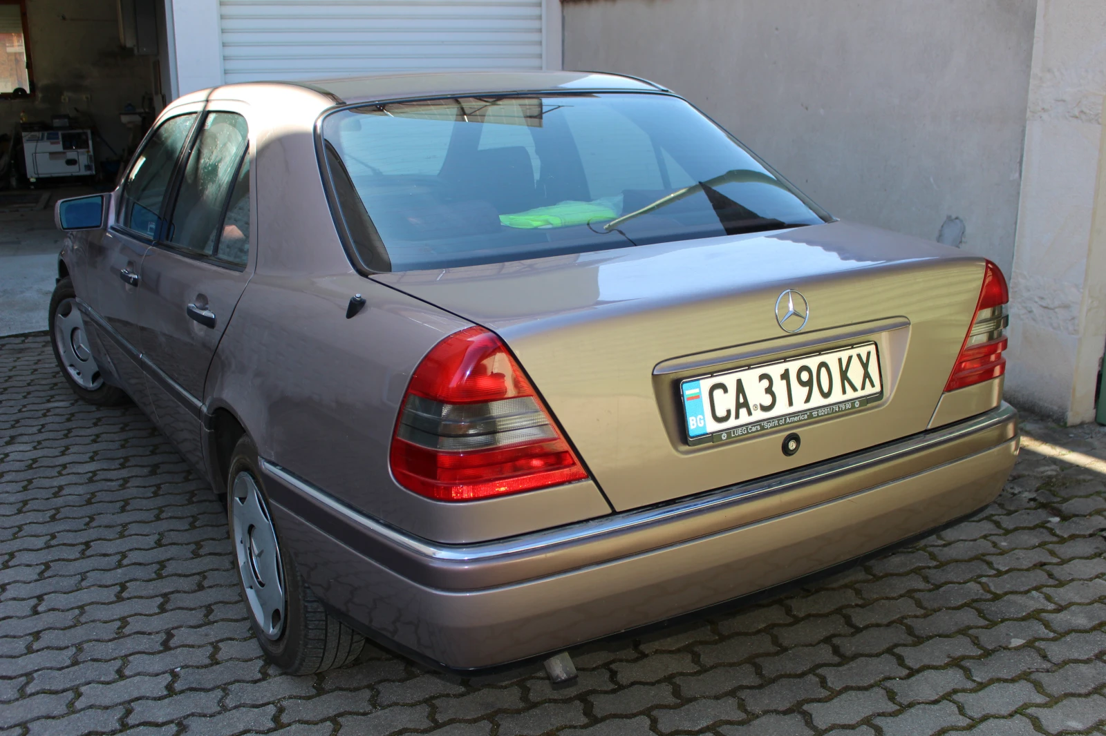 Mercedes-Benz C 220, снимка 5 - Автомобили и джипове - 53801408