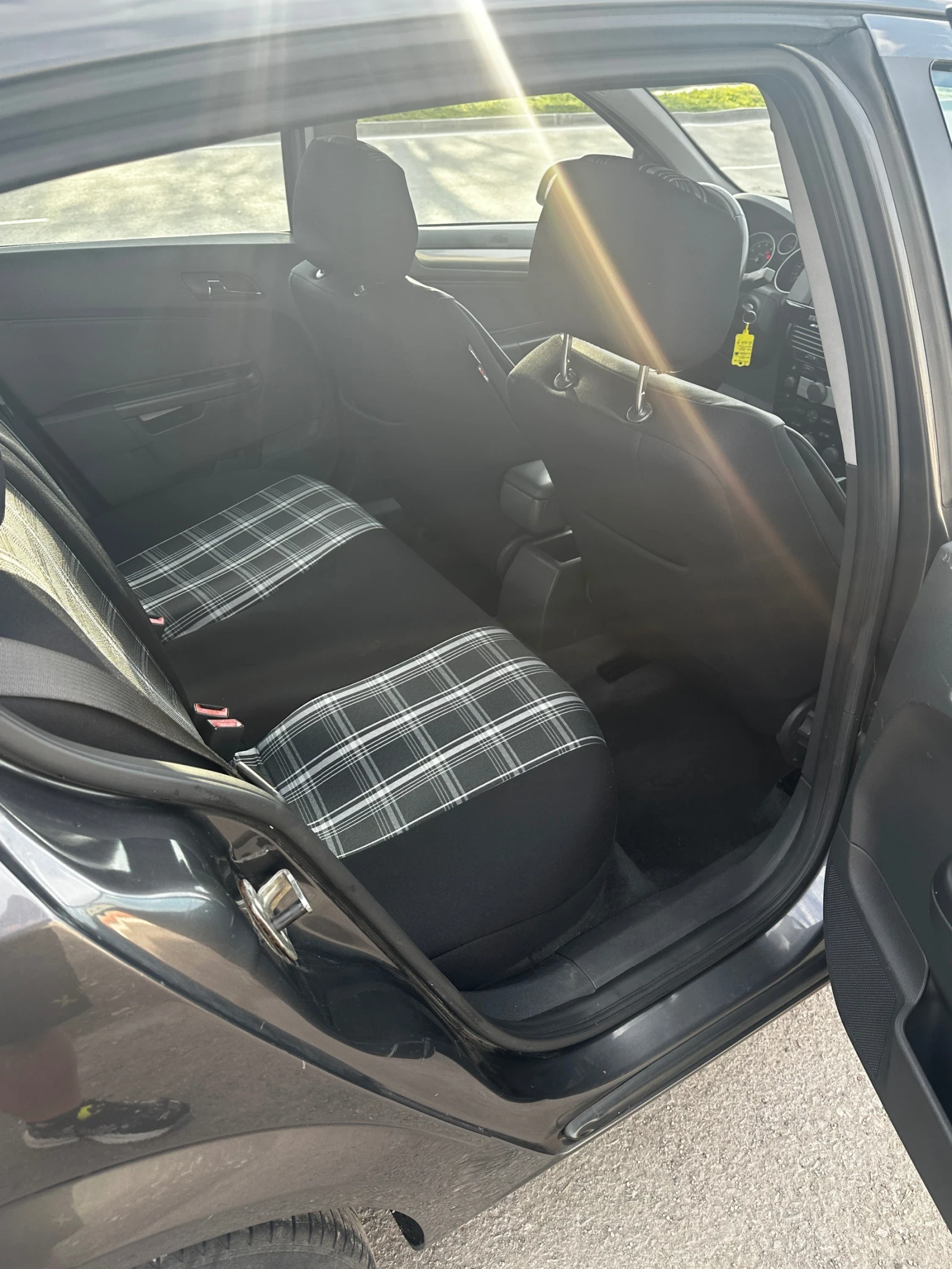 Opel Astra 1.6 бензин, снимка 15 - Автомобили и джипове - 53989928