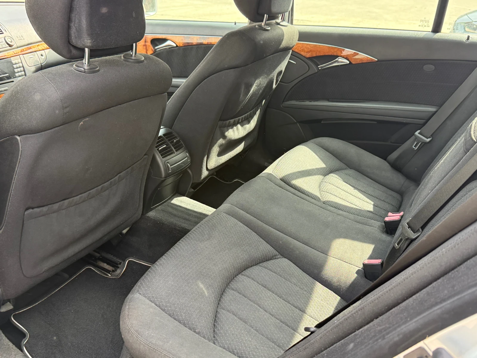 Mercedes-Benz E 220 220CDI 170кс EVO ФЕИС , снимка 9 - Автомобили и джипове - 54190065