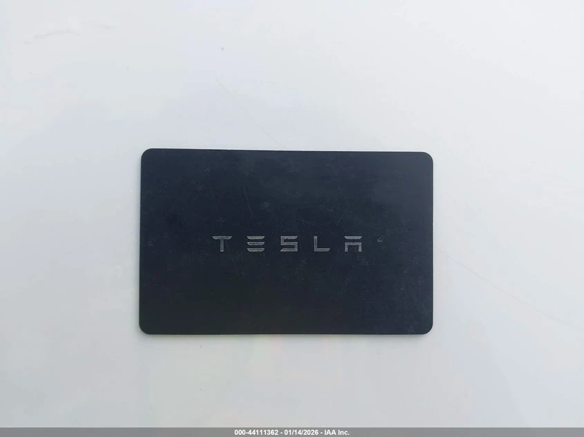 Tesla Model Y Standard Range Rear-Wheel Drive, снимка 11 - Автомобили и джипове - 54419080