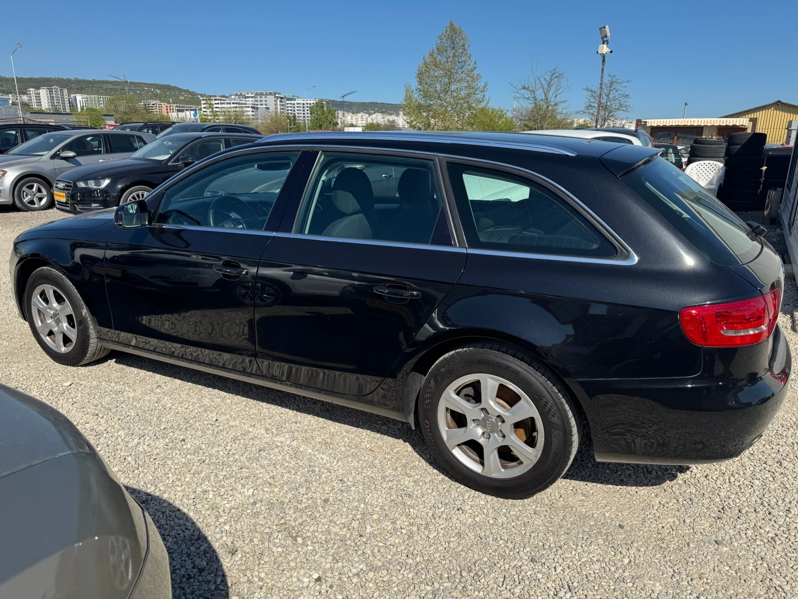 Audi A4 2.0TDI, снимка 6 - Автомобили и джипове - 54444391