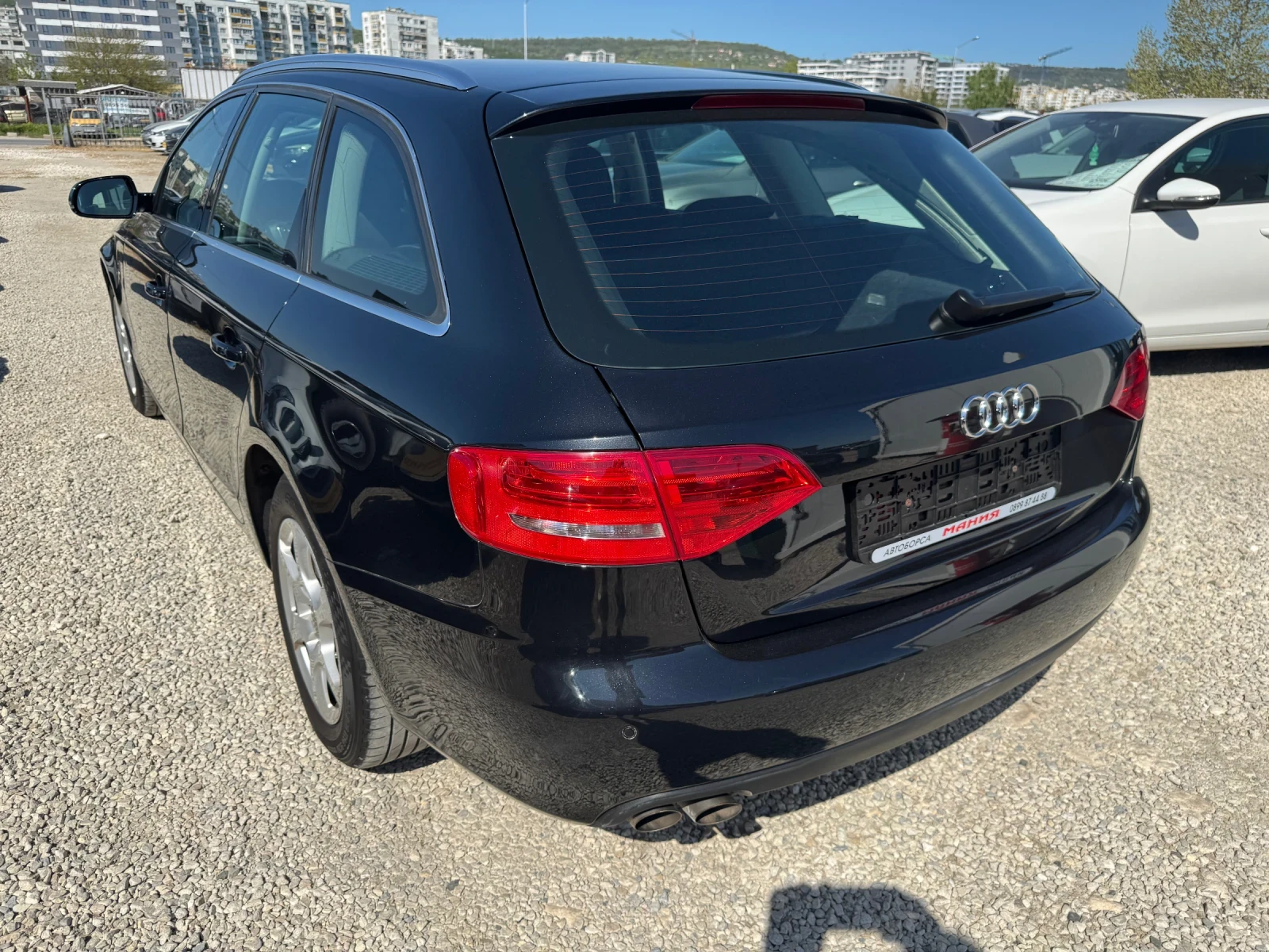 Audi A4 2.0TDI, снимка 5 - Автомобили и джипове - 54444391