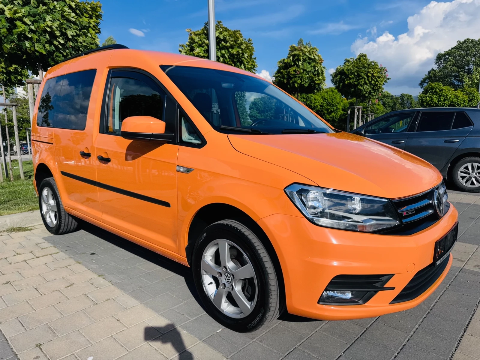 VW Caddy 2.0TDI, 4Motion, АВТОМАТИК, ДИСТРОНИК, ГЕРМАНИЯ