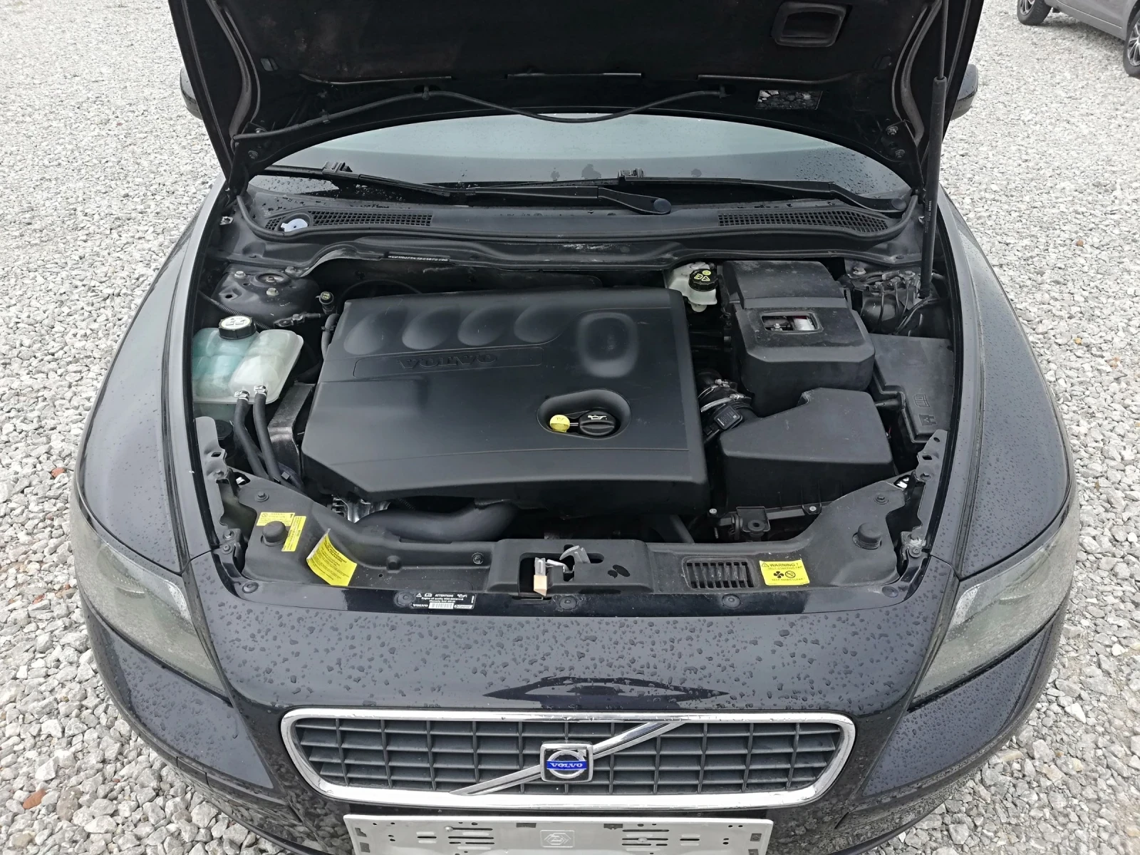 Volvo V40 2.0D KLIMA ITALI, снимка 15 - Автомобили и джипове - 54640127