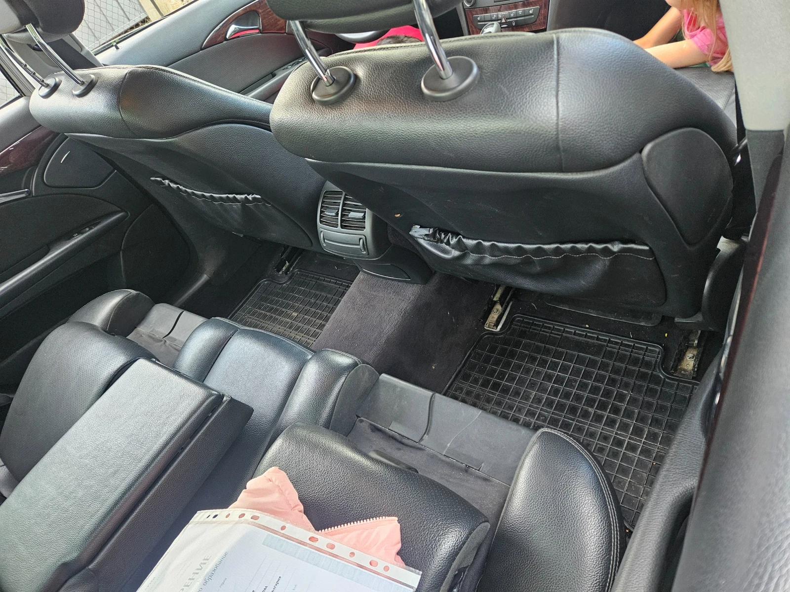 Mercedes-Benz E 220, снимка 9 - Автомобили и джипове - 54874844