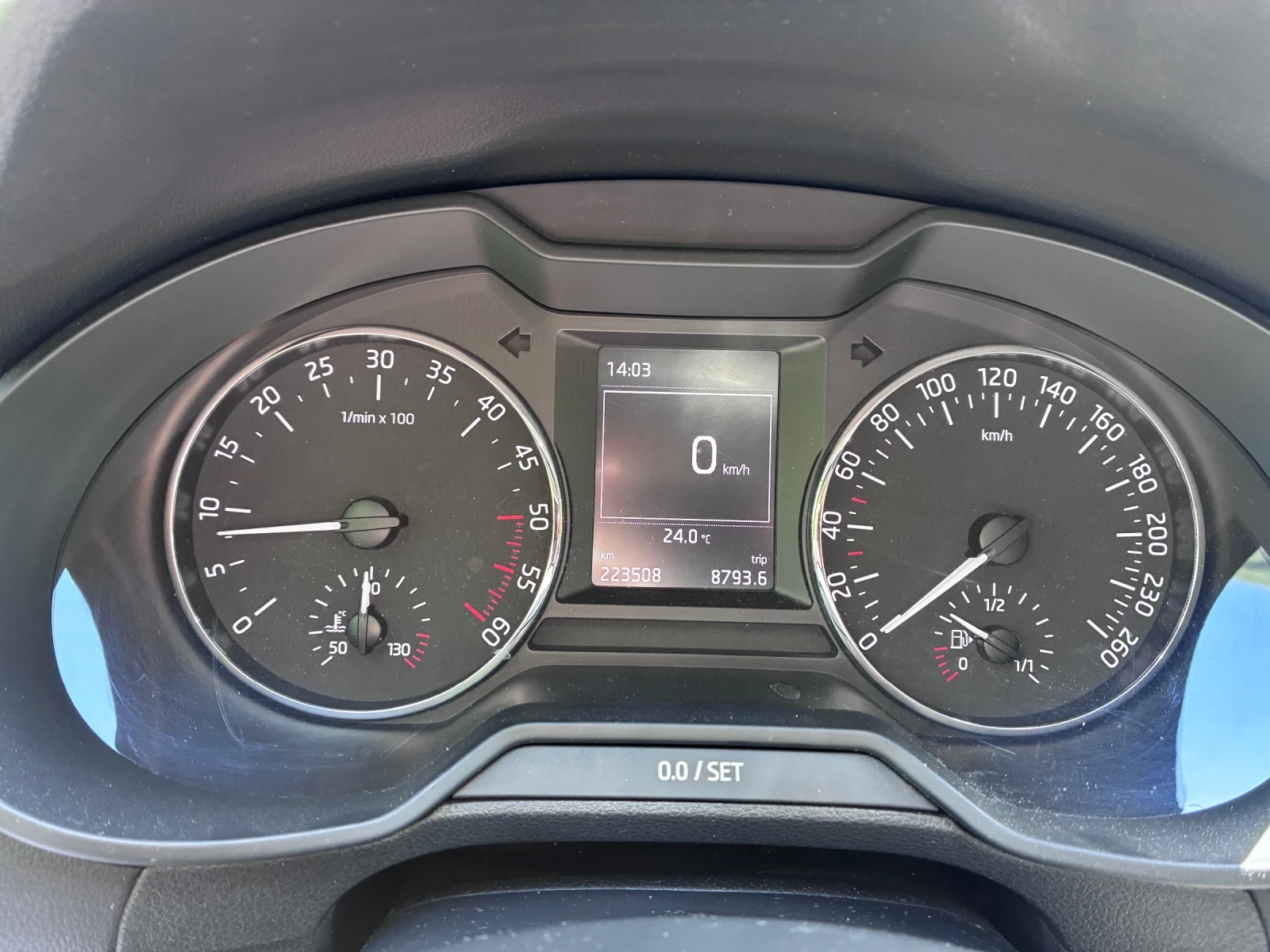 Skoda Octavia 2014, 1.6, 105 к.с., снимка 16 - Автомобили и джипове - 54917947