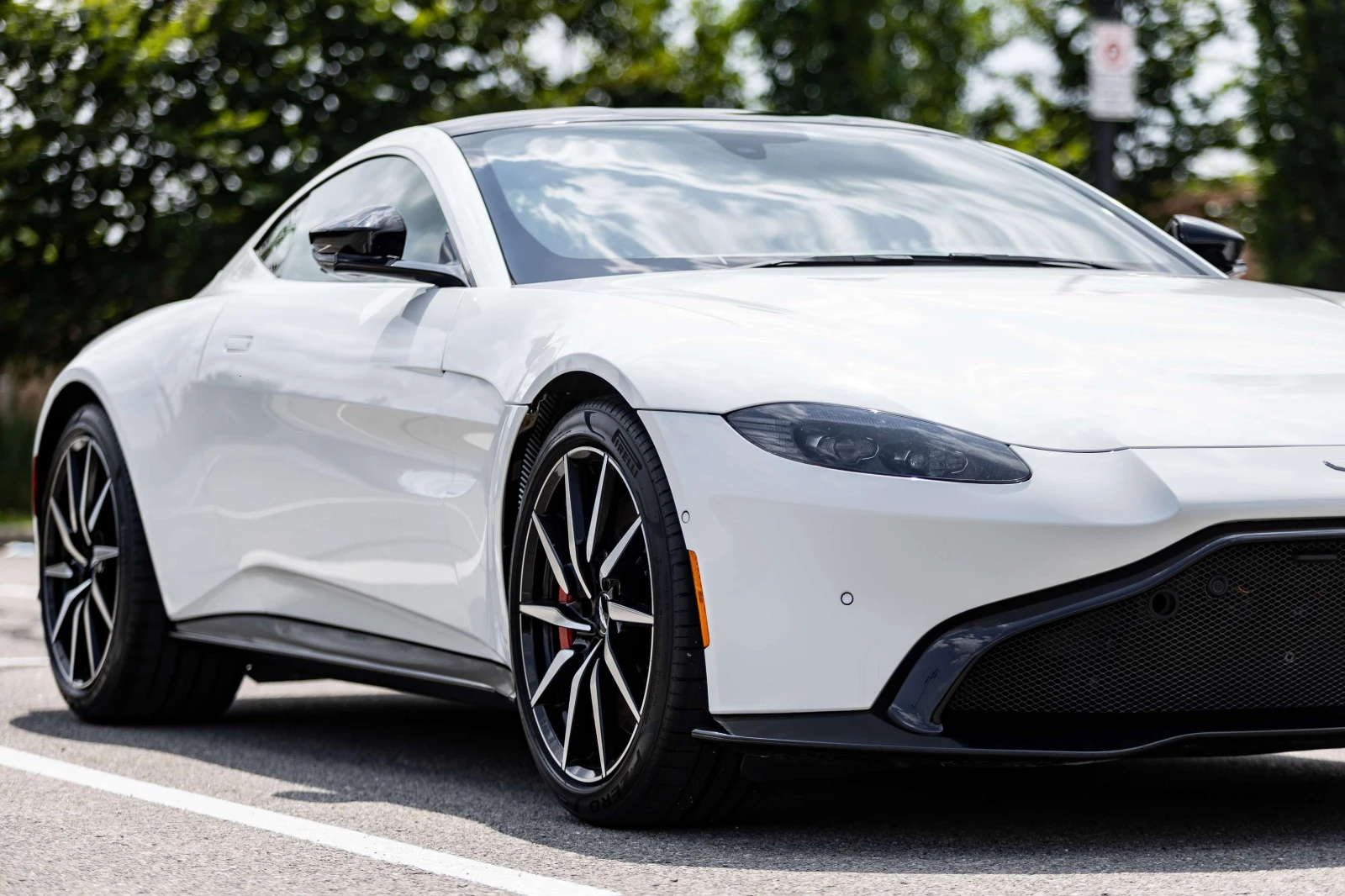 Aston Martin V8 Vantage V8 / 4.0L / TWIN TURBO / $28, 000 ЕКСТРИ / ЦЕНА ДО, снимка 10 - Автомобили и джипове - 55008584