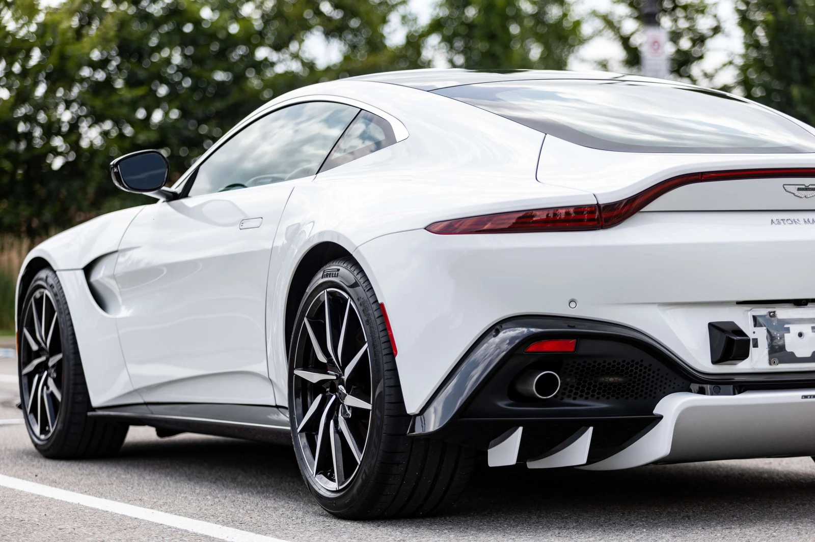 Aston Martin V8 Vantage V8 / 4.0L / TWIN TURBO / $28, 000 ЕКСТРИ / ЦЕНА ДО, снимка 14 - Автомобили и джипове - 55008584