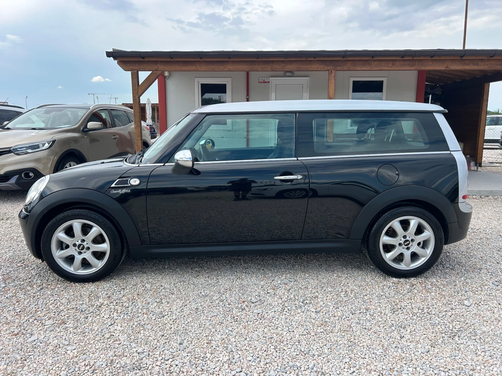 Mini Clubman * 1.6i* 122к.с* Кожа* , снимка 4 - Автомобили и джипове - 55043037