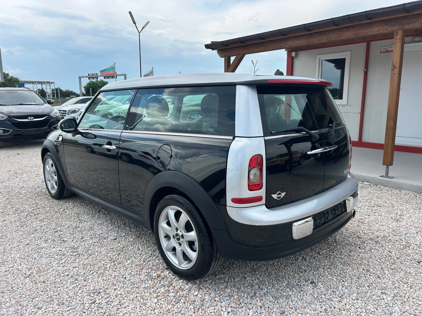 Mini Clubman * 1.6i* 122к.с* Кожа* , снимка 2 - Автомобили и джипове - 55043037