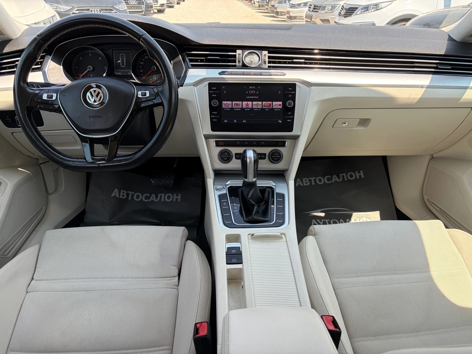 VW Passat FACELIFT 2.0TDI-150 DSG DISTR NAVI, снимка 8 - Автомобили и джипове - 55530078