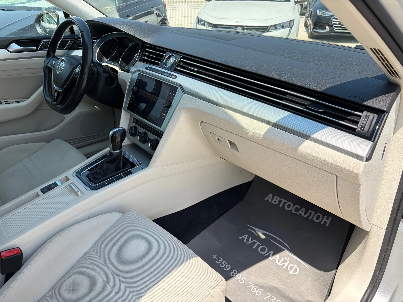 VW Passat FACELIFT 2.0TDI-150 DSG DISTR NAVI, снимка 10 - Автомобили и джипове - 55530078
