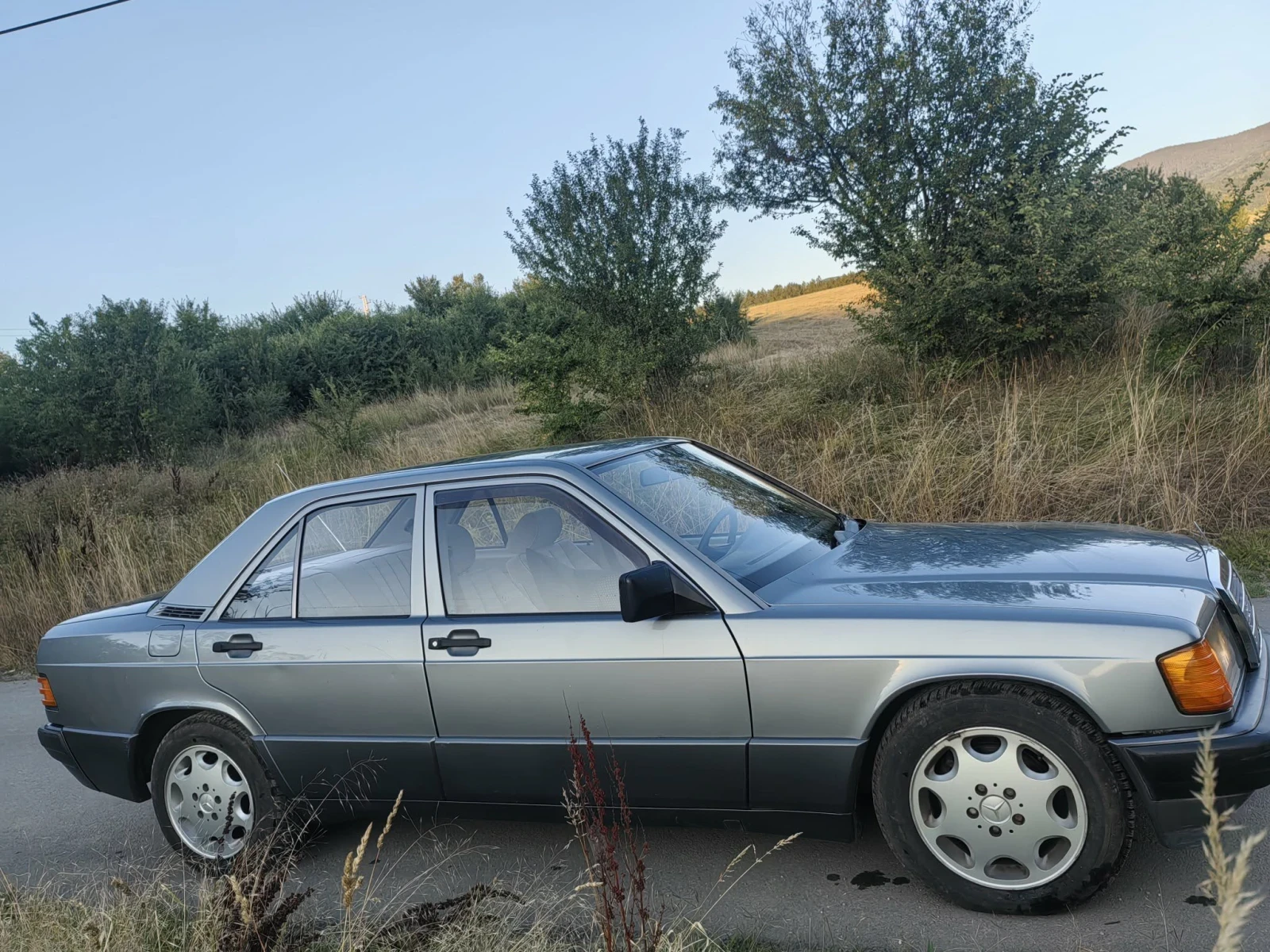 Mercedes-Benz 190 2.0D ТОП СЪСТОЯНИЕ, снимка 4 - Автомобили и джипове - 55605143