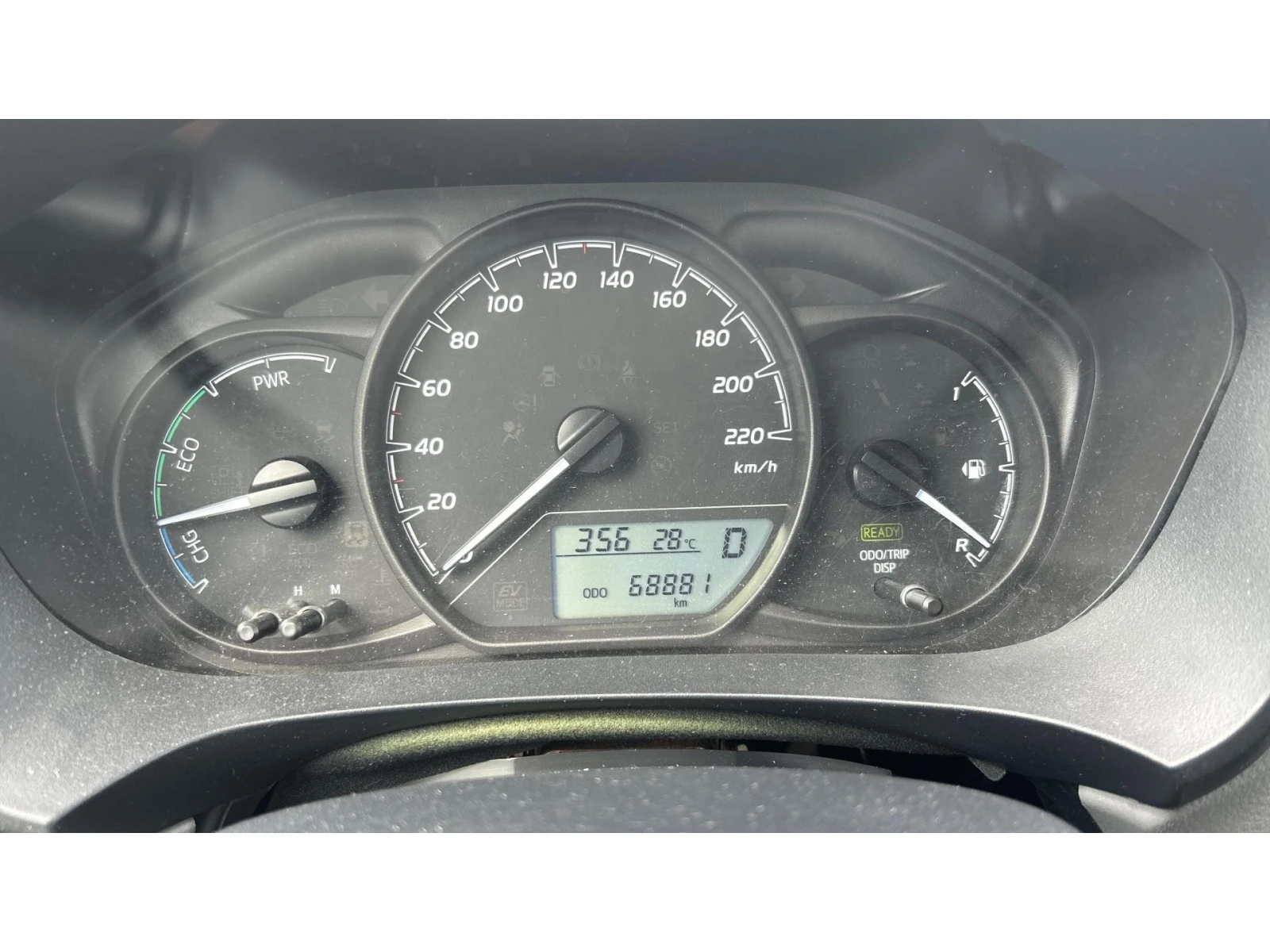 Toyota Yaris 1.5 HSD, Месечна вноска от 199  , снимка 15 - Автомобили и джипове - 55751766