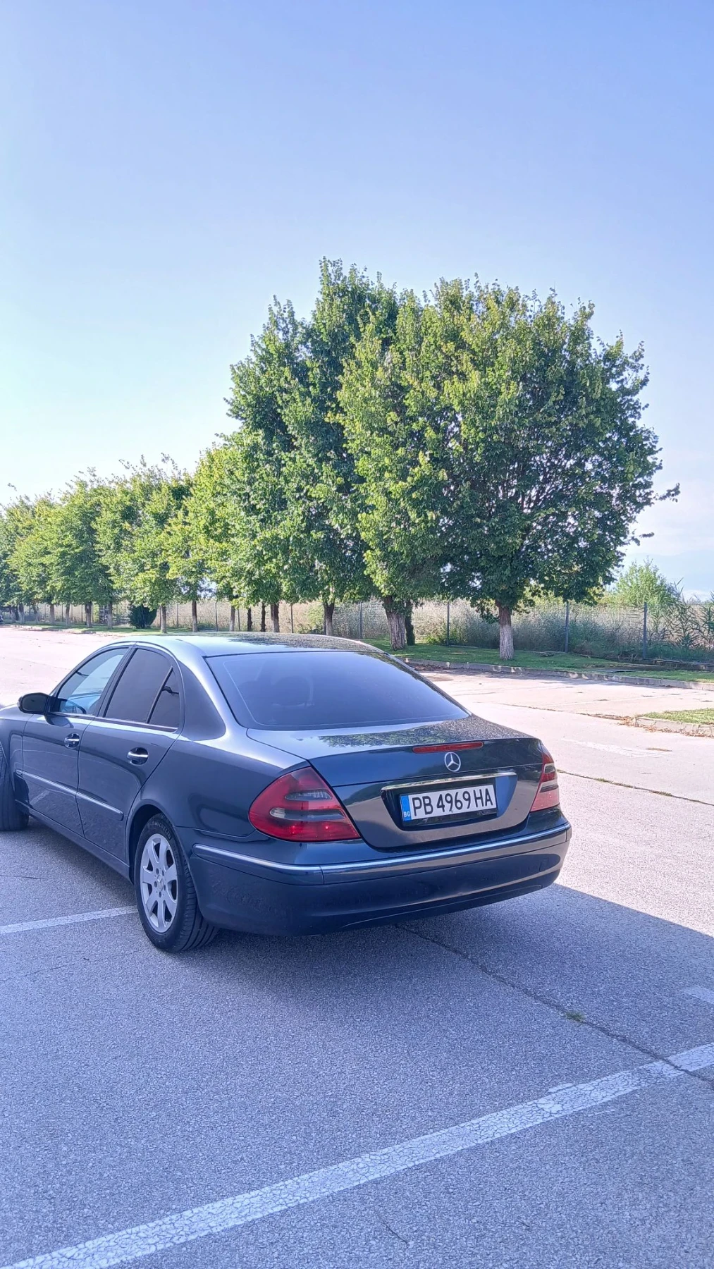 Mercedes-Benz E 220, снимка 9 - Автомобили и джипове - 55848642