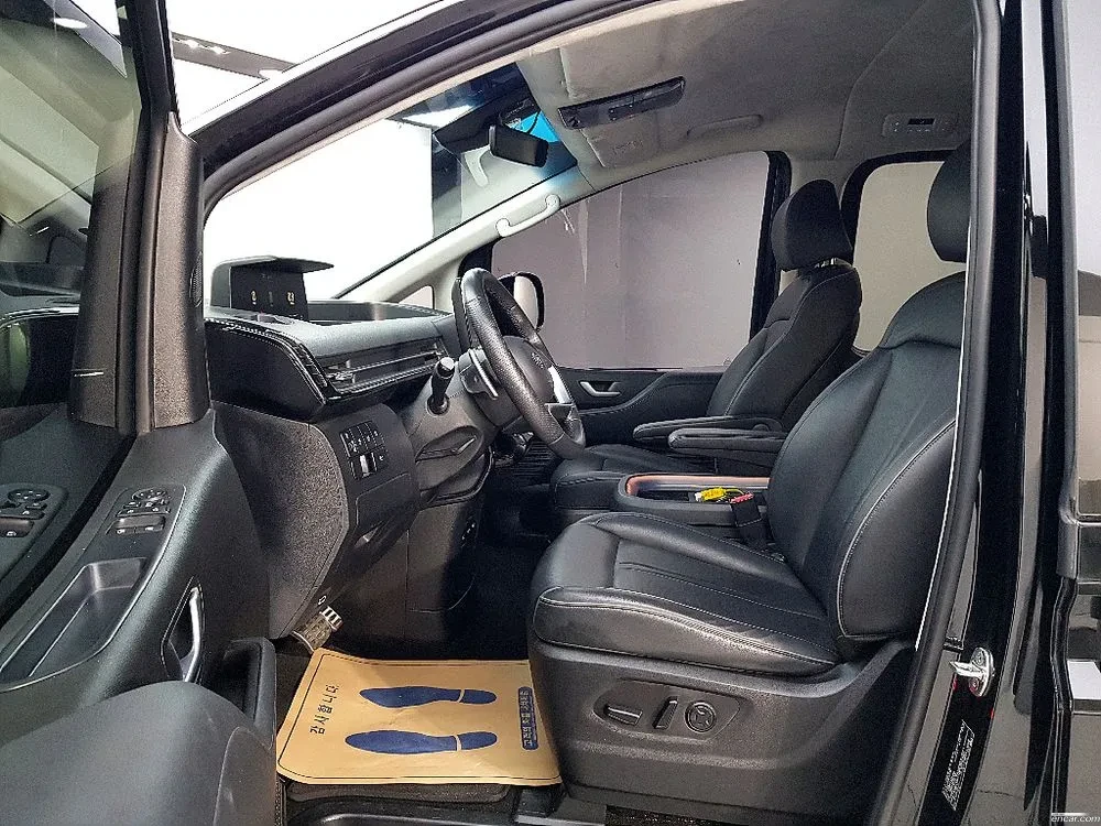 Hyundai Staria * 9-������* INSPIRATION * ������ ����* FULL | Mobile.bg � ����������� 6