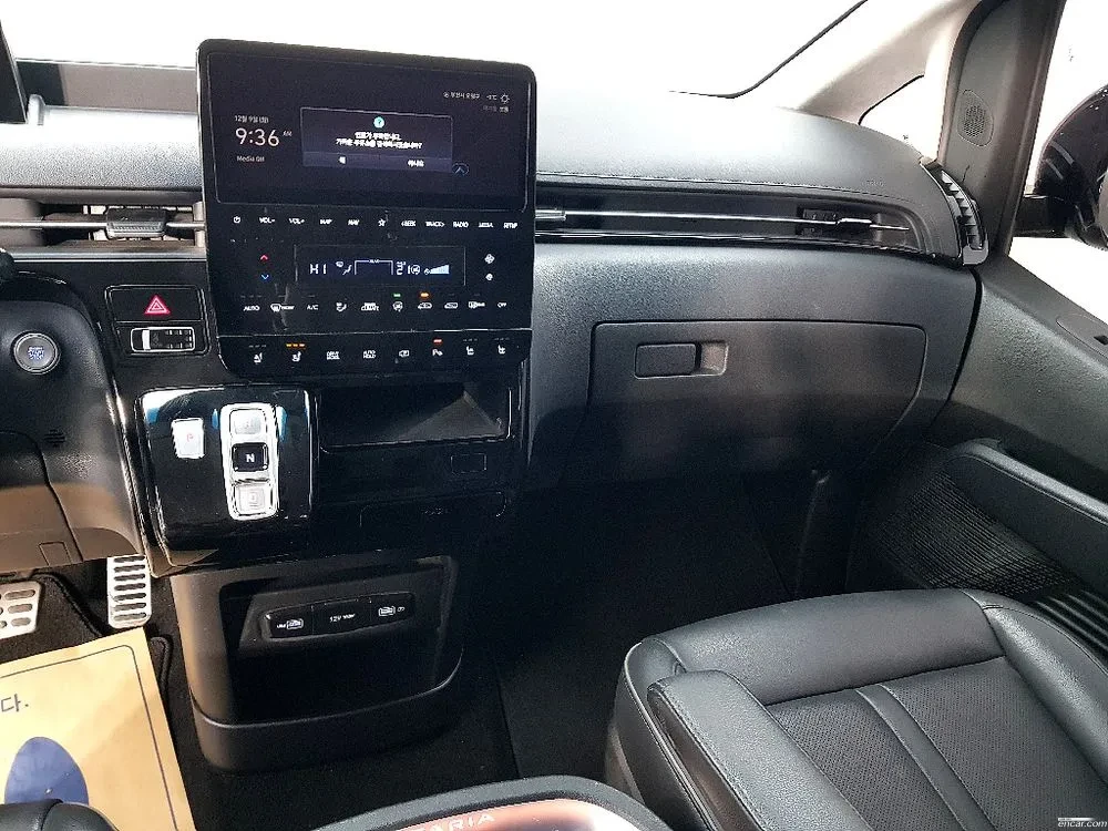 Hyundai Staria * 9-������* INSPIRATION * ������ ����* FULL | Mobile.bg � ����������� 8
