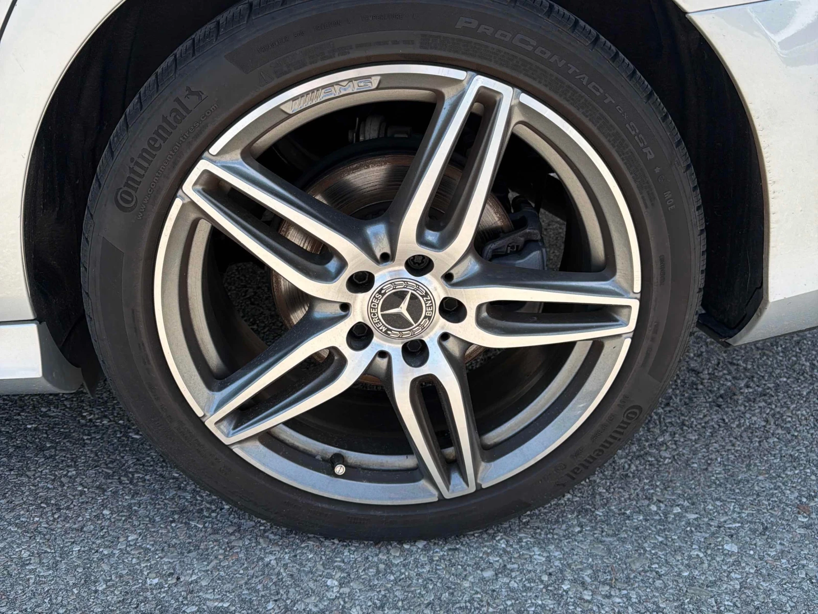 Mercedes-Benz E 300 * БЕЗ ЗАБЕЛЕЖКА * HUD * BURMESTER * 360, снимка 6 - Автомобили и джипове - 55967700
