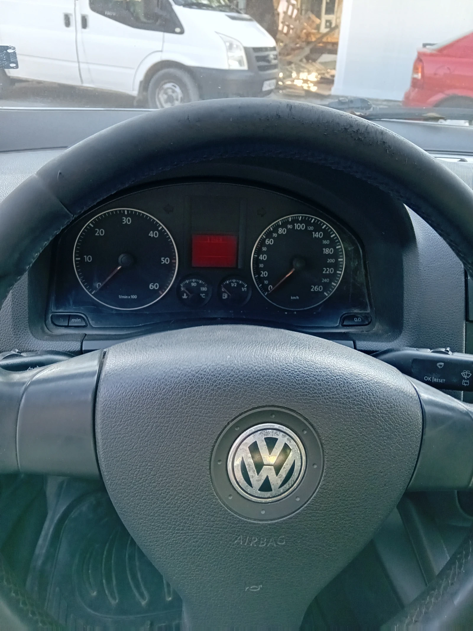 VW Golf, снимка 8 - Автомобили и джипове - 56119609