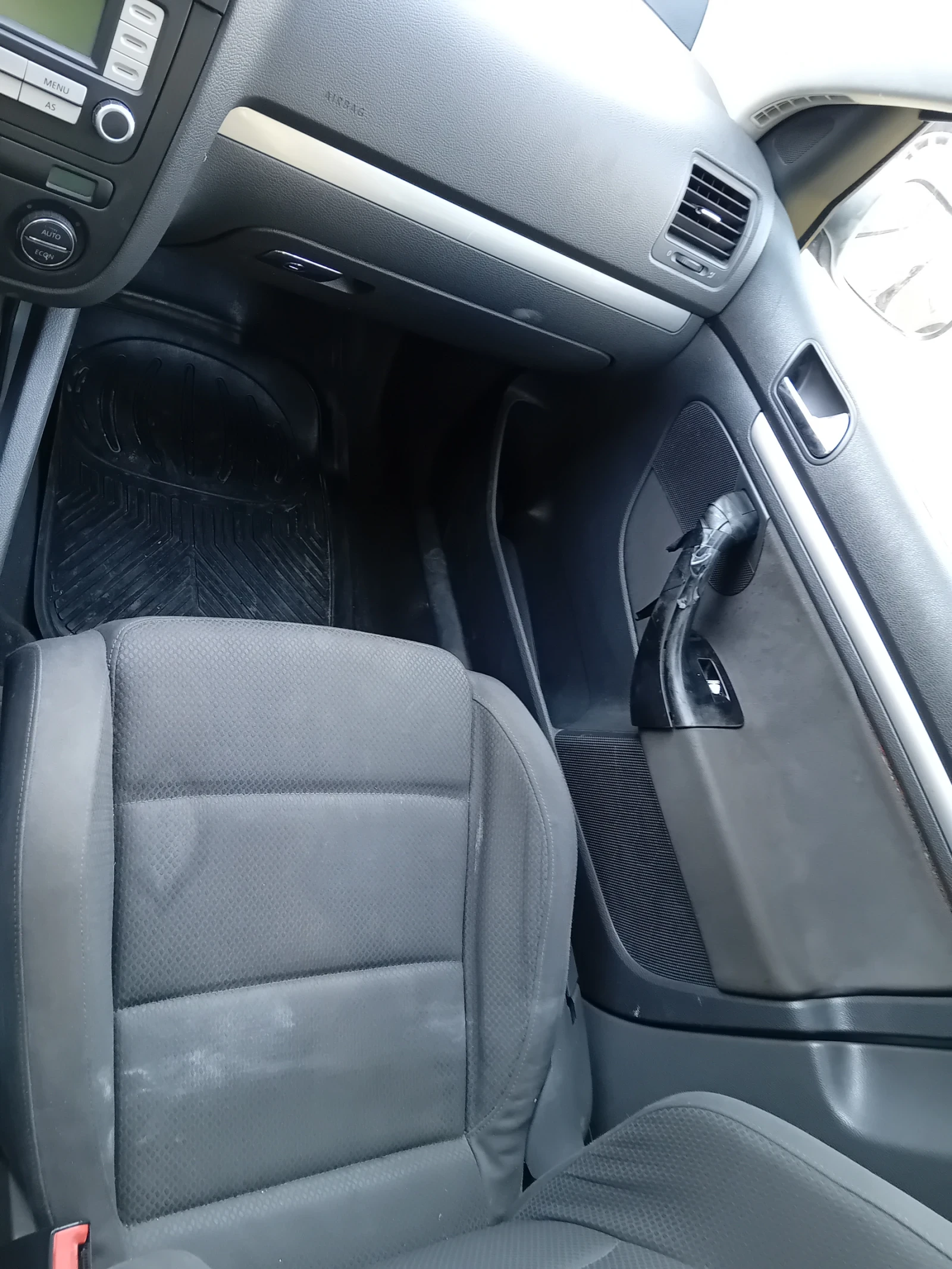 VW Golf, снимка 11 - Автомобили и джипове - 56119609