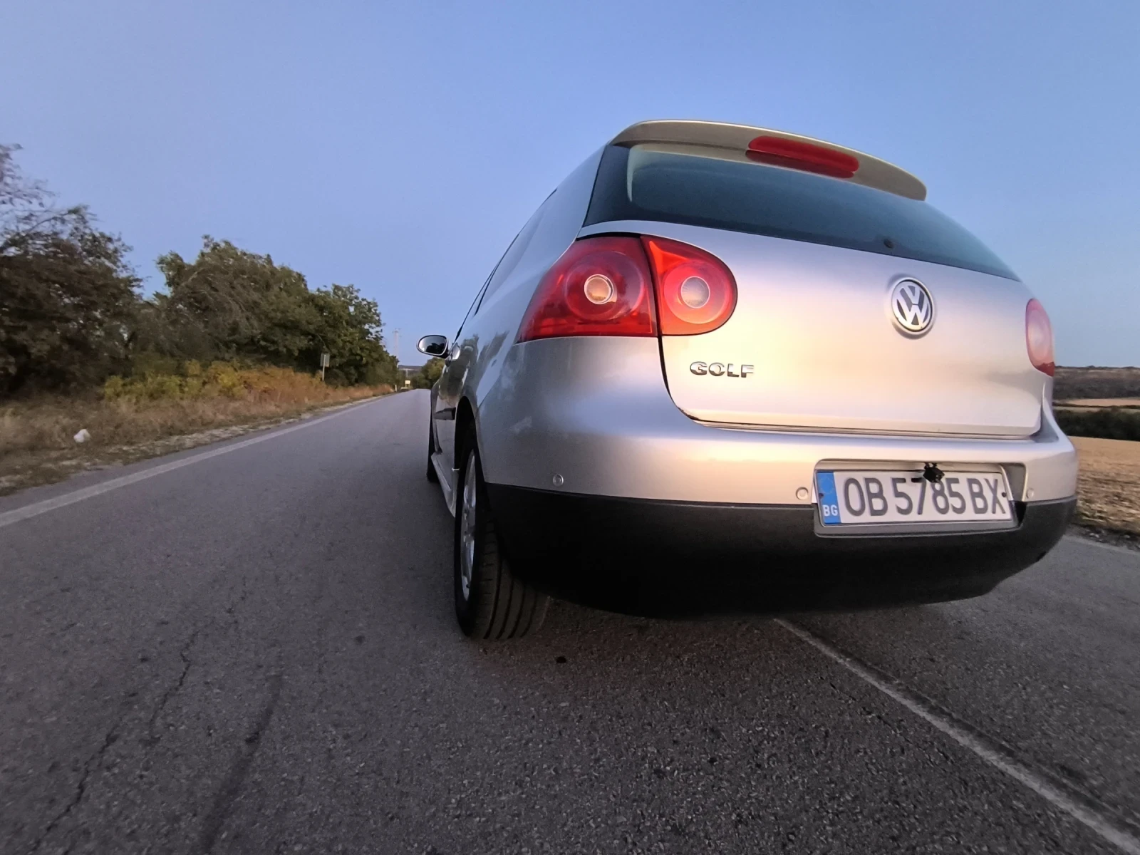 VW Golf 5, снимка 5 - Автомобили и джипове - 56300325