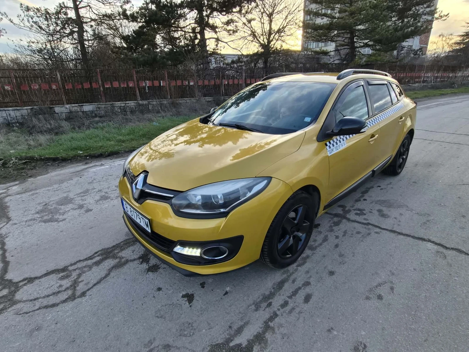 Renault Megane 1.5 110, снимка 6 - Автомобили и джипове - 56334367