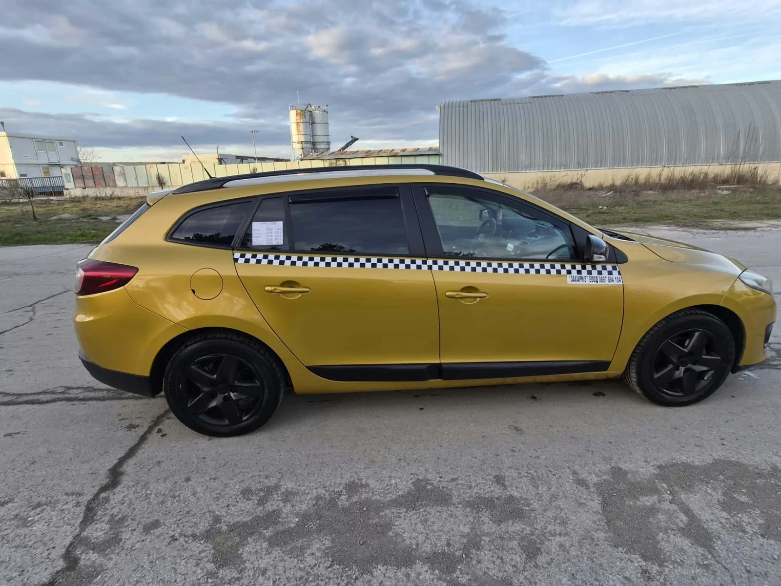 Renault Megane 1.5 110, снимка 4 - Автомобили и джипове - 56334367