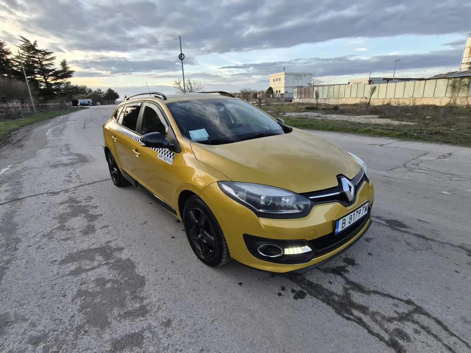 Renault Megane 1.5 110, снимка 7 - Автомобили и джипове - 56334367