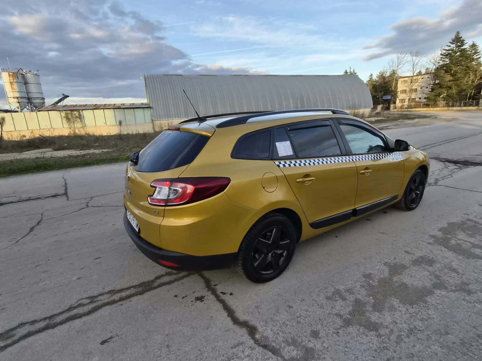 Renault Megane 1.5 110, снимка 5 - Автомобили и джипове - 56334367