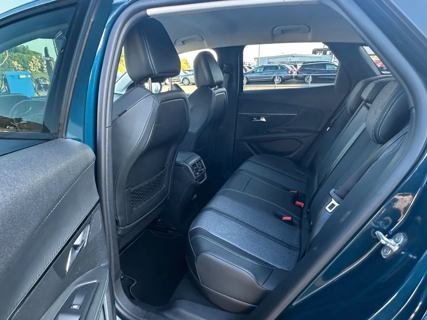 Peugeot 3008 Hybrid 225 Allure 2 ��������� ������ | Mobile.bg � ����������� 14