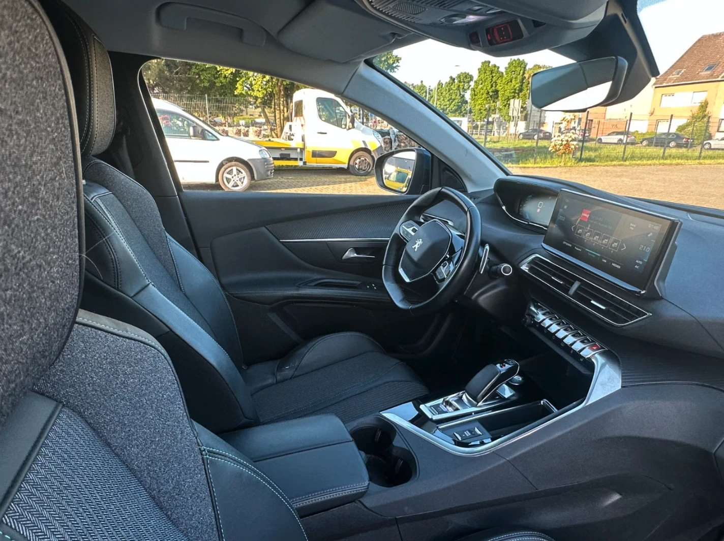 Peugeot 3008 Hybrid 225 Allure 2 ��������� ������ | Mobile.bg � ����������� 11