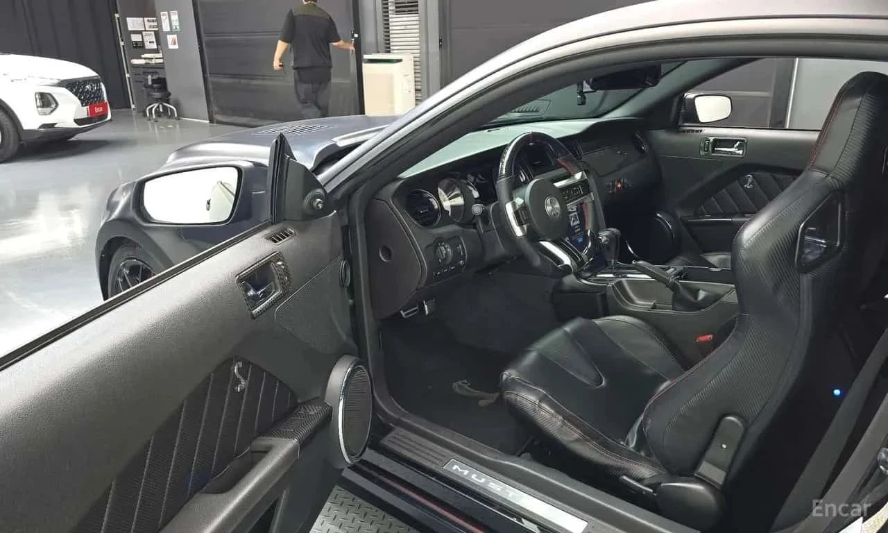 Ford Mustang, снимка 6 - Автомобили и джипове - 56689895