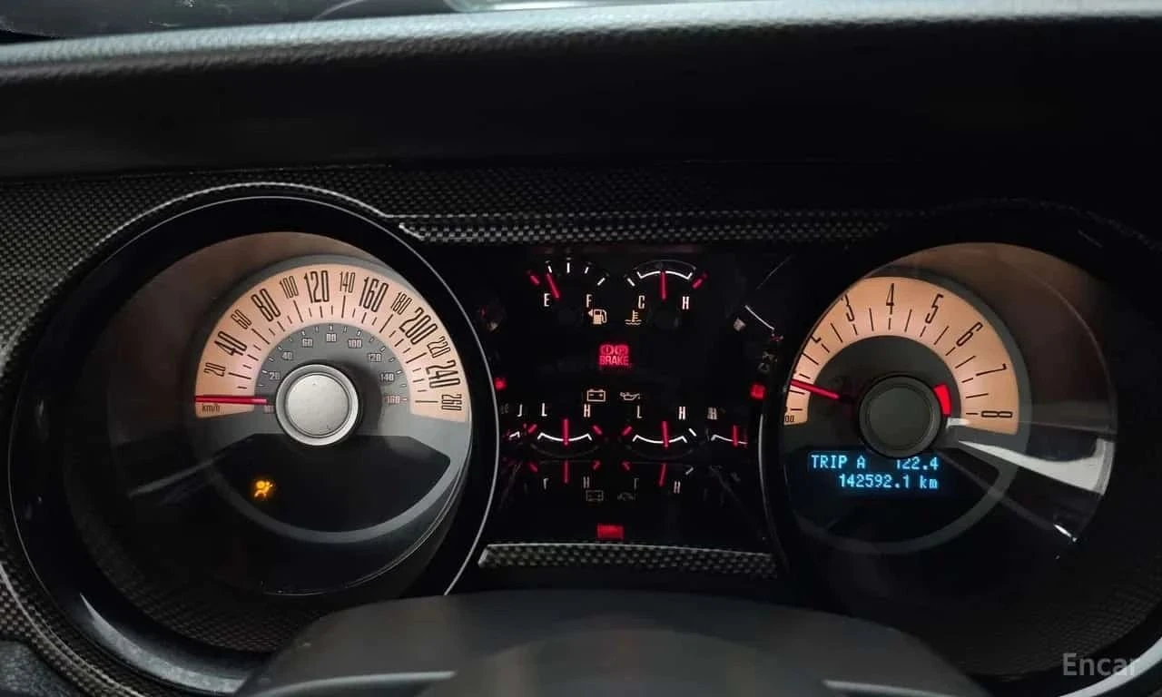 Ford Mustang, снимка 9 - Автомобили и джипове - 56689895