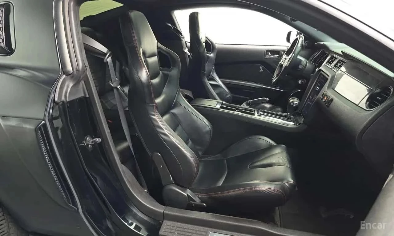Ford Mustang, снимка 5 - Автомобили и джипове - 56689895