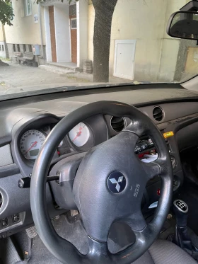Mitsubishi Outlander Газ-Бензин 2000/136.   2004г 4x4, снимка 4